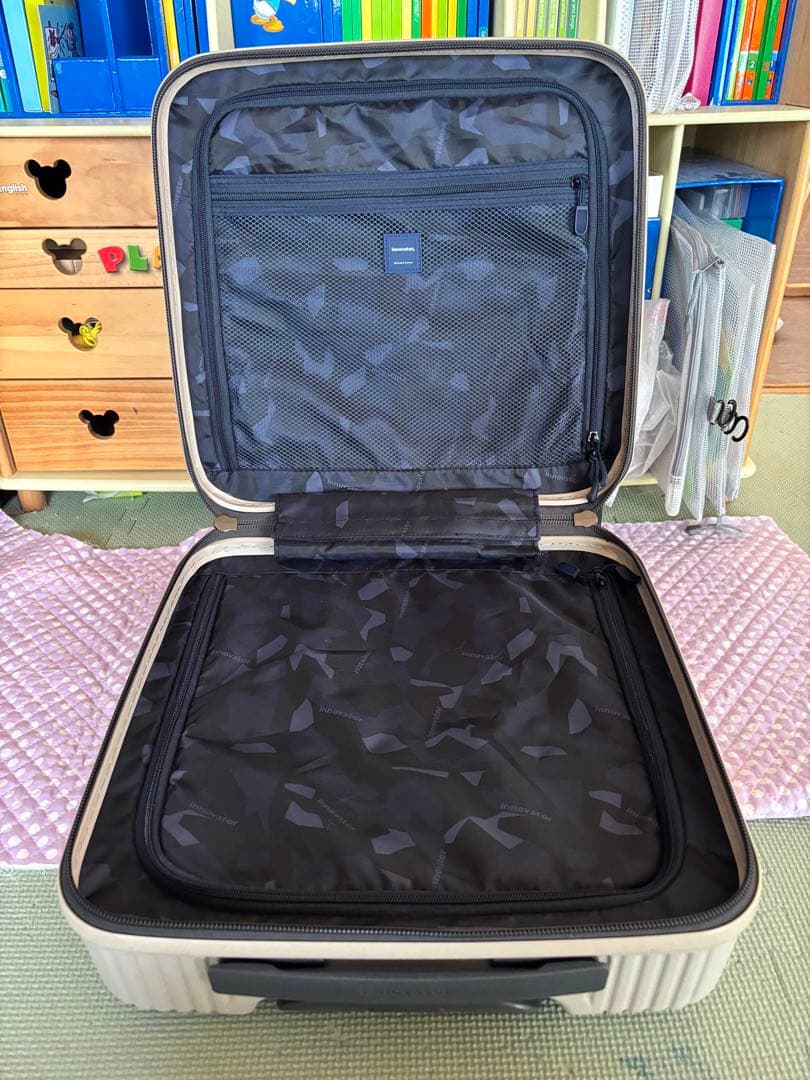 イノベーター 横型スーツケース 多機能モデル INV20