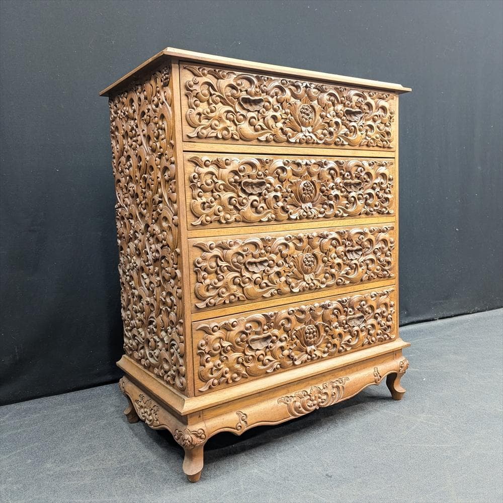 チーク　無垢　猫脚　彫刻　重厚　リビングチェスト　箪笥　タンス　たんす　チェスト