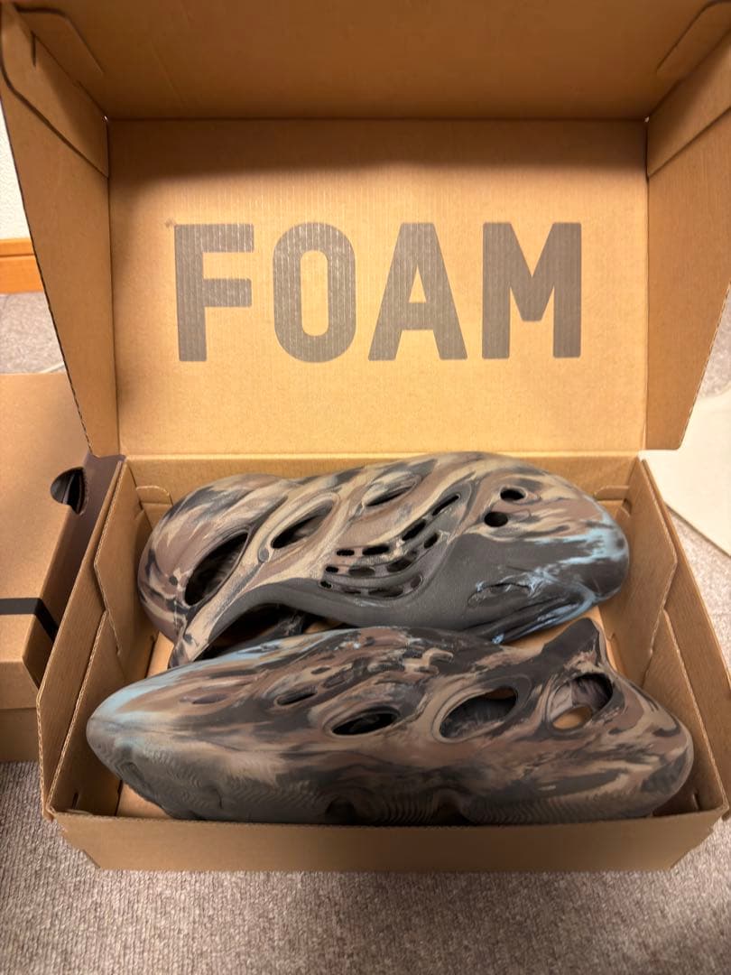 adidas yeezy FOAM Runner　MX Cinder