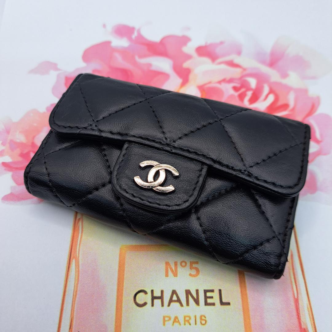 CHANEL　マトラッセ　キーケース　ブラック 　ラムスキン