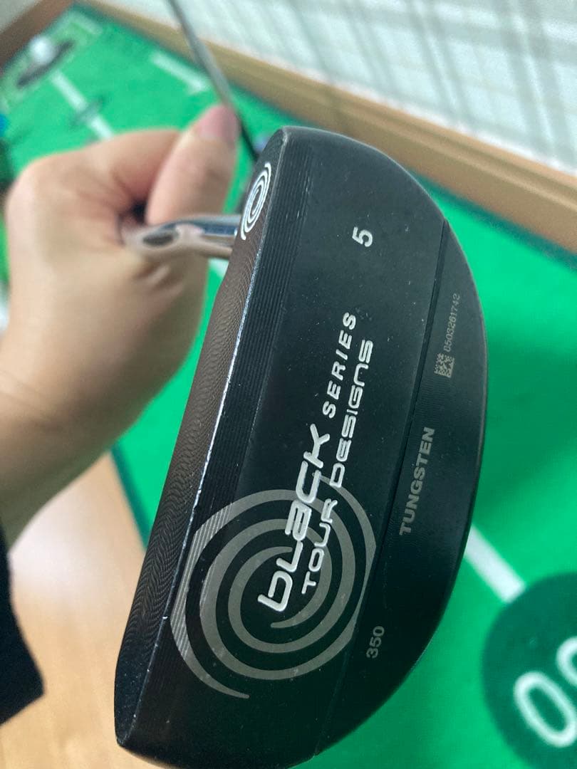 Odyssey Black Series ツアーデザイン #5 34インチ