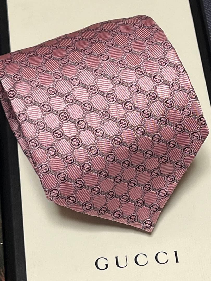 ⚡️新品　GUCCI グッチ gg柄 ネクタイ(グッチロゴ) ピンクx黒