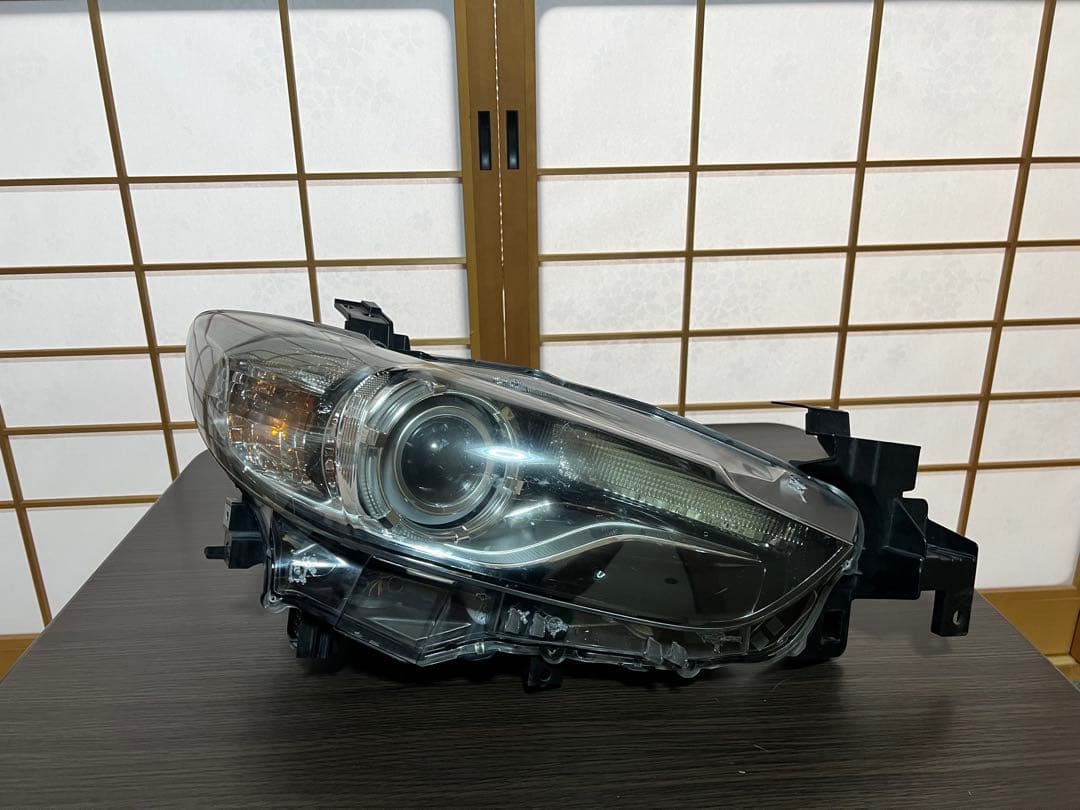 アテンザセダン GJ系純正ヘッドライト