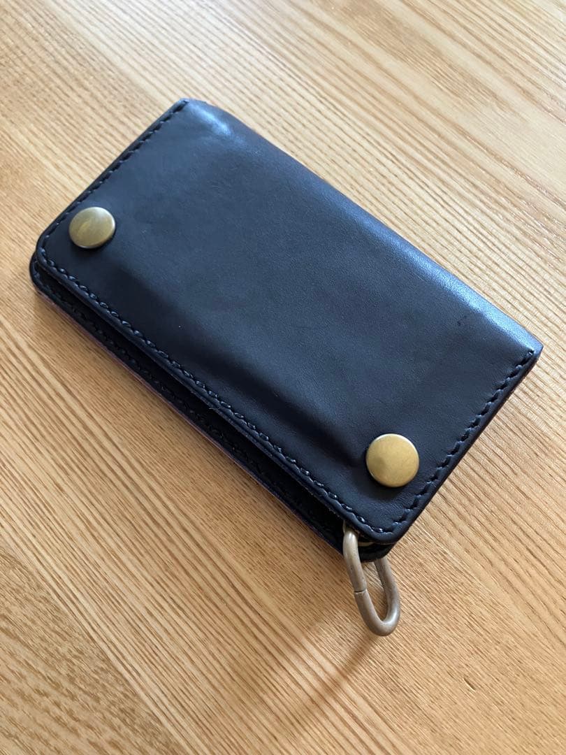 黒レザー ミドルサイズ　トラッカーウォレット