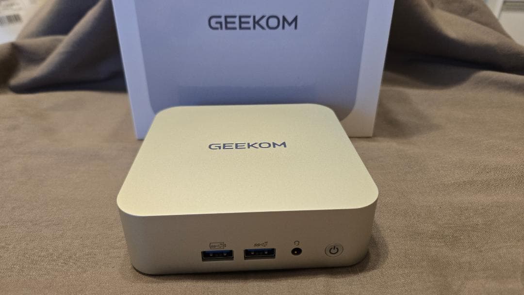 試用のみ「GEEKOM A6」ミニPC Ryzen7 6800H/32+1TB