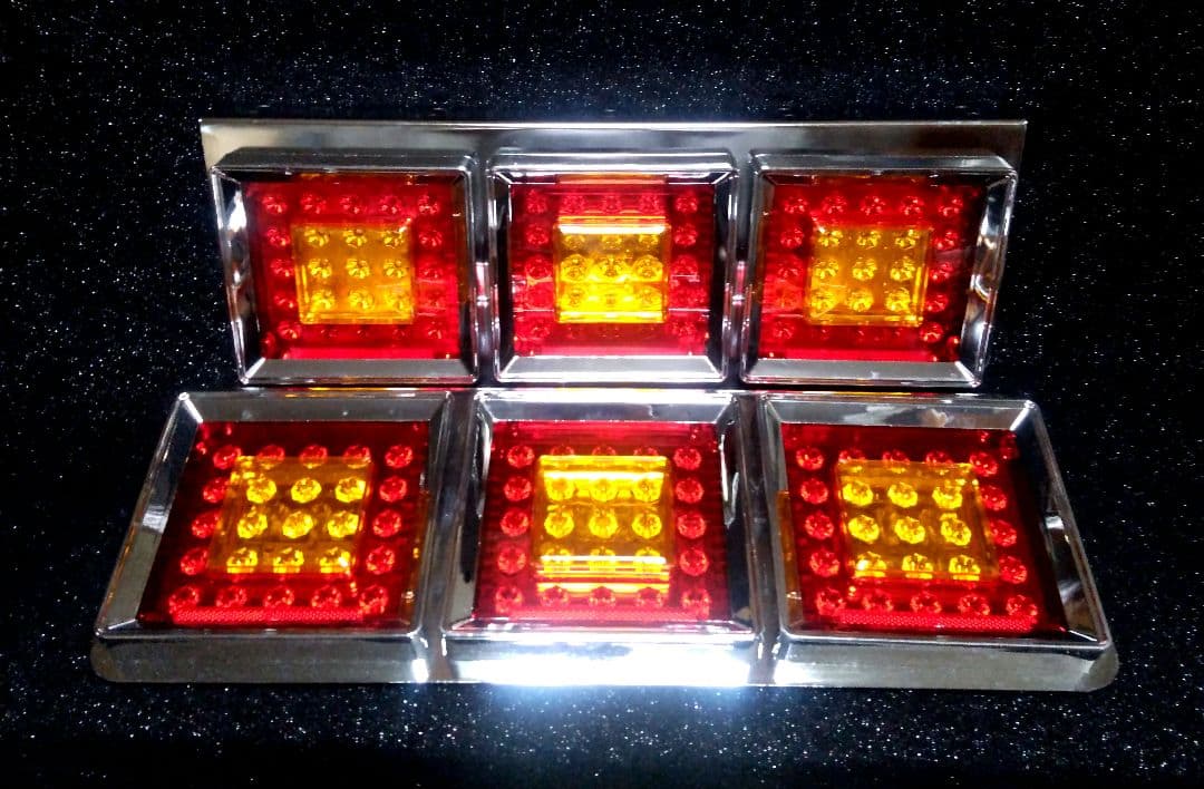 トラック　大型用　テールランプ　LED 取り付けステー付　デコトラ　新品