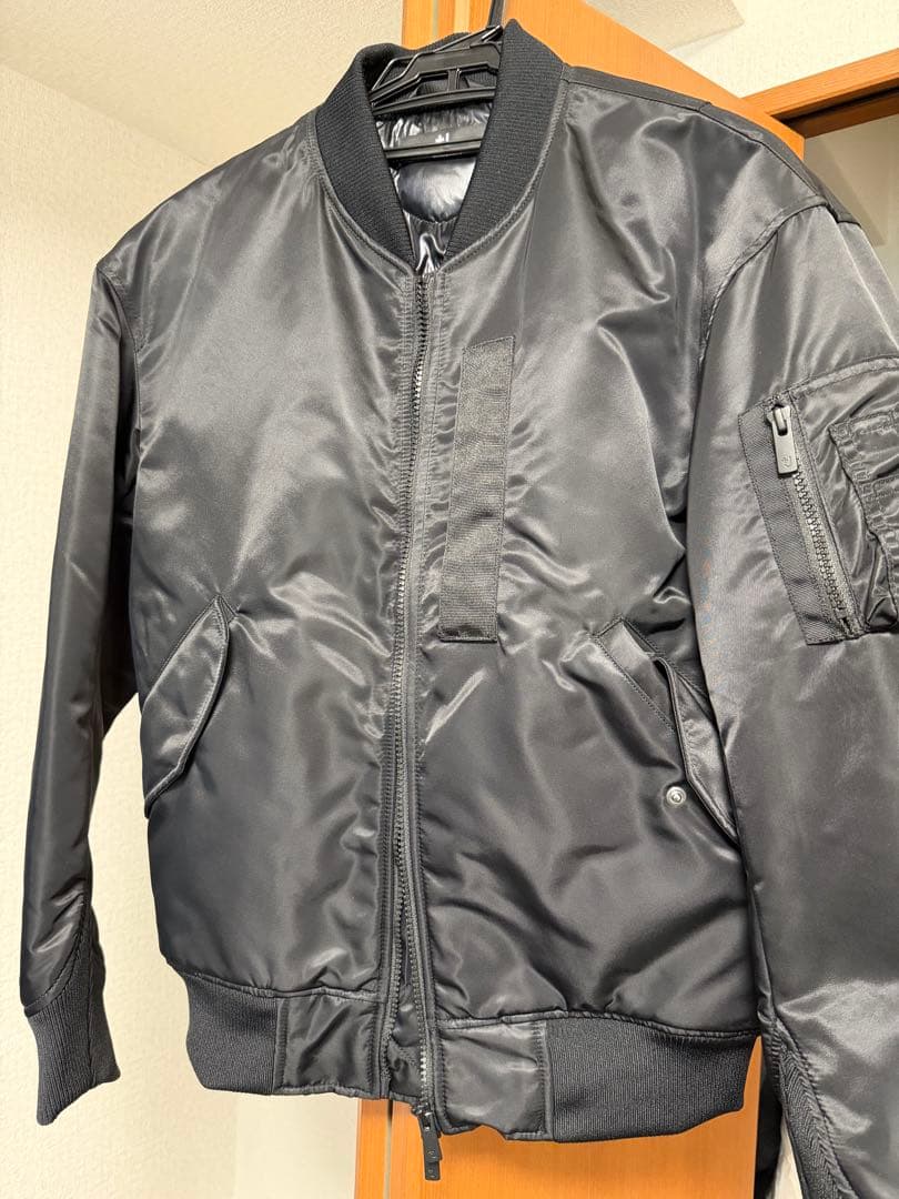 UNIQLO+J ハイブリッドダウンオーバーサイズMA-1