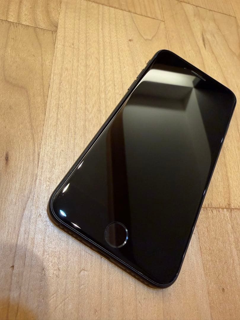 Apple iPhone SE (第2世代) Black 128gb