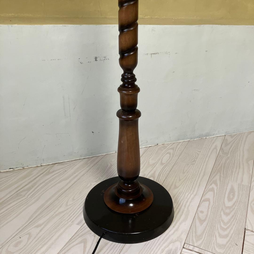 クラシックスタイル 木製フロアランプアンティーク　薔薇　ヴィンテージイケダ製作所