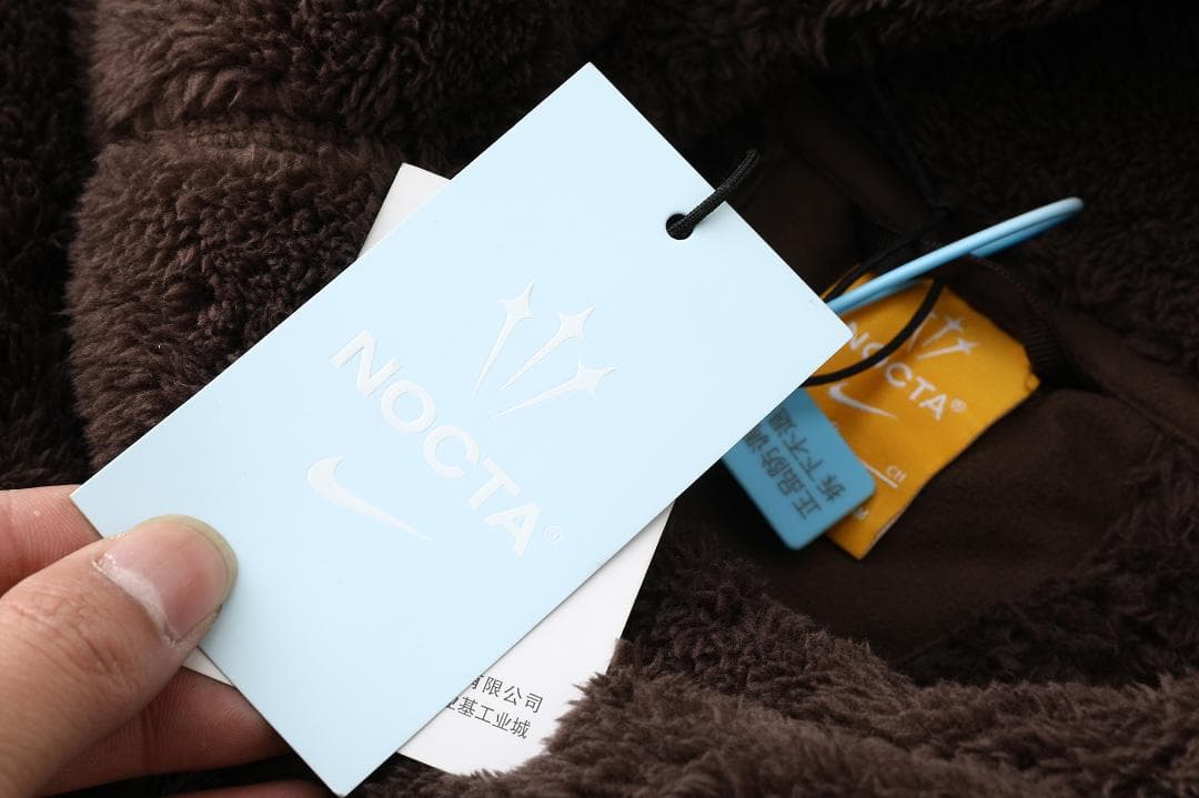 NIKE × NOCTA コラボレーション パーカーセットアップ