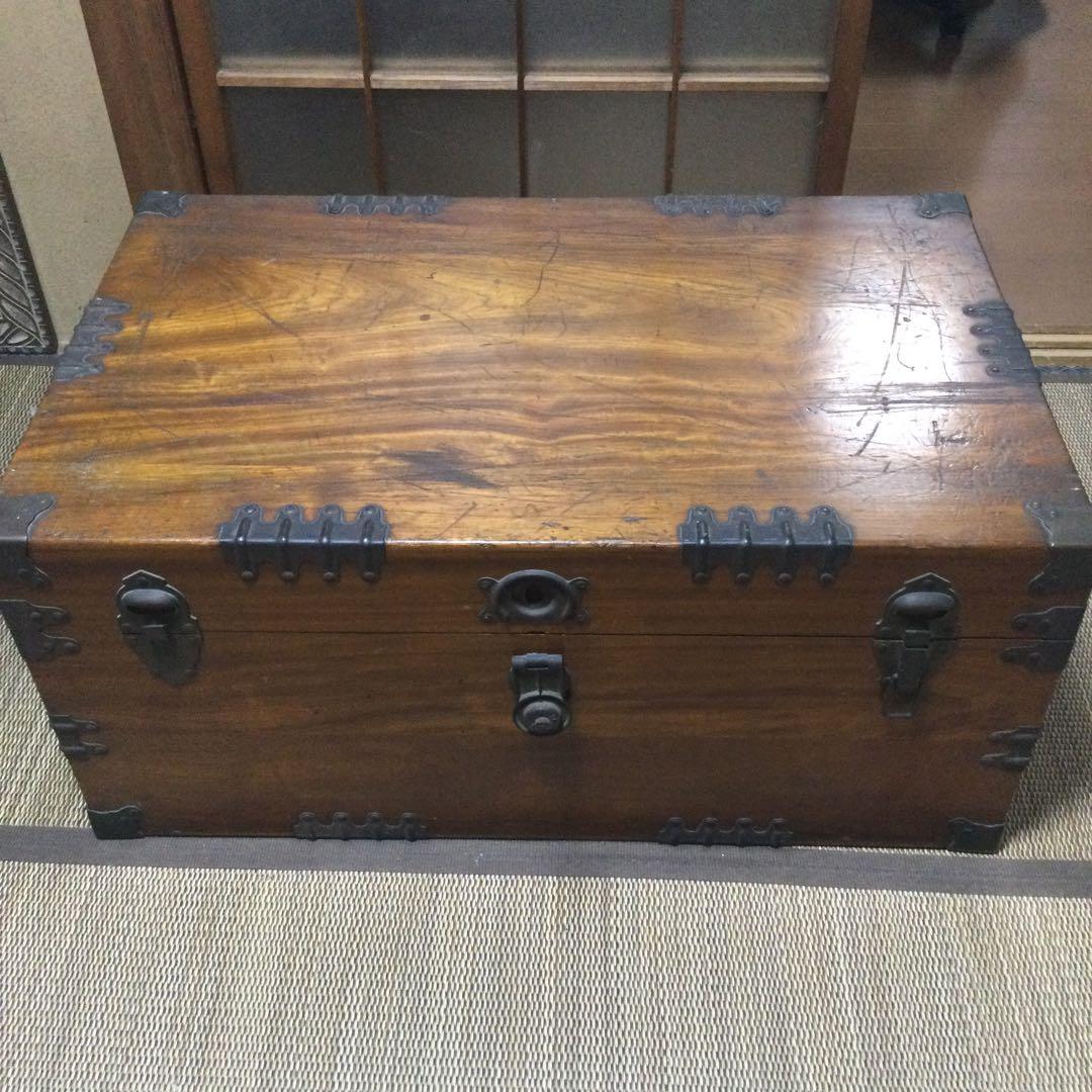 韓国のアンティーク箪笥(バンタジ) canaにさせて頂きます