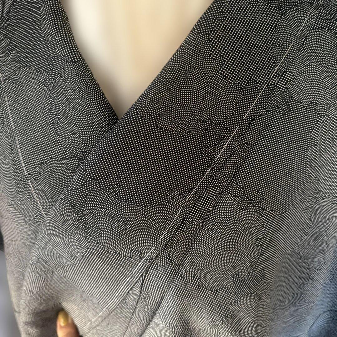 新品の現代風、鮫小紋となります。