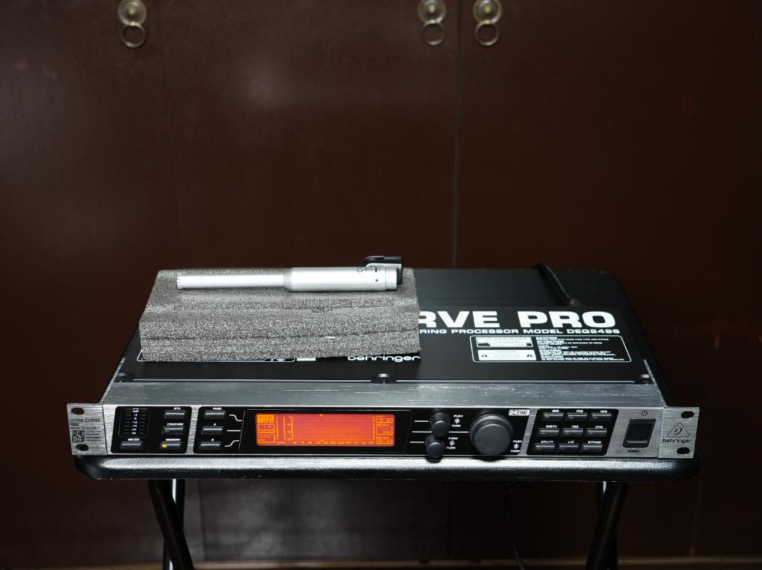 べリンガーULTRACURVE PRO 　DEQ2496マイク付き