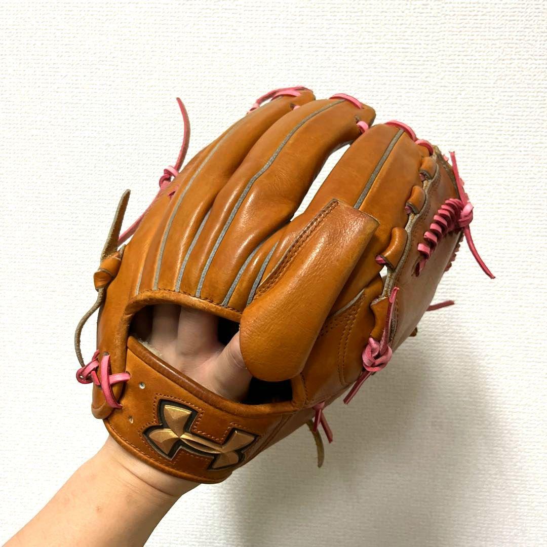 609 アンダーアーマー 金子千尋モデル 型抜群 即戦力 硬式 投手用グローブ