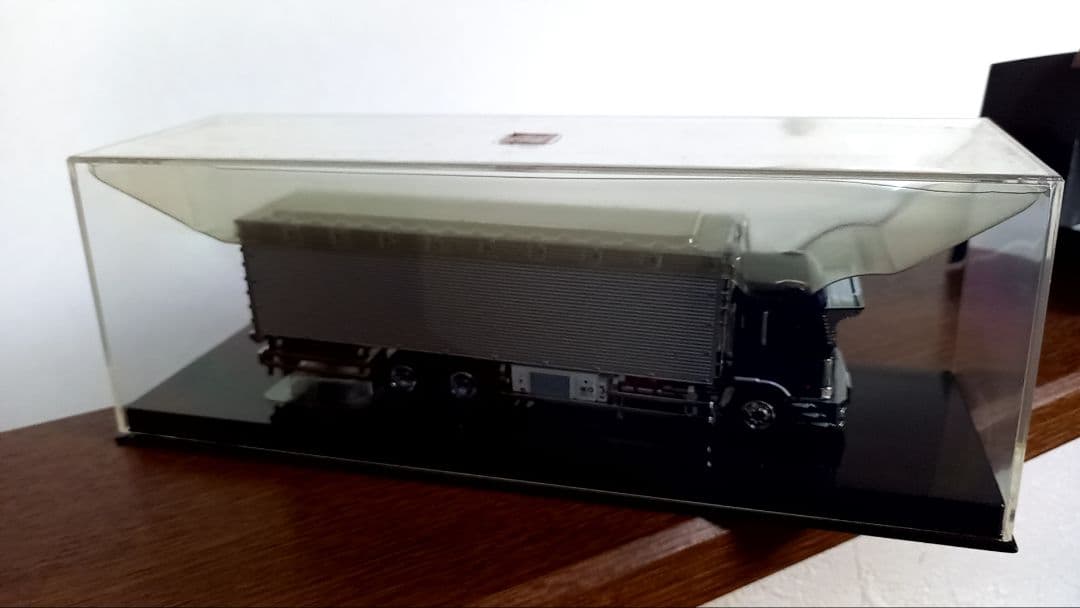 1/72スケール　みやこ鮮冷 丸美グループ 大型トラック