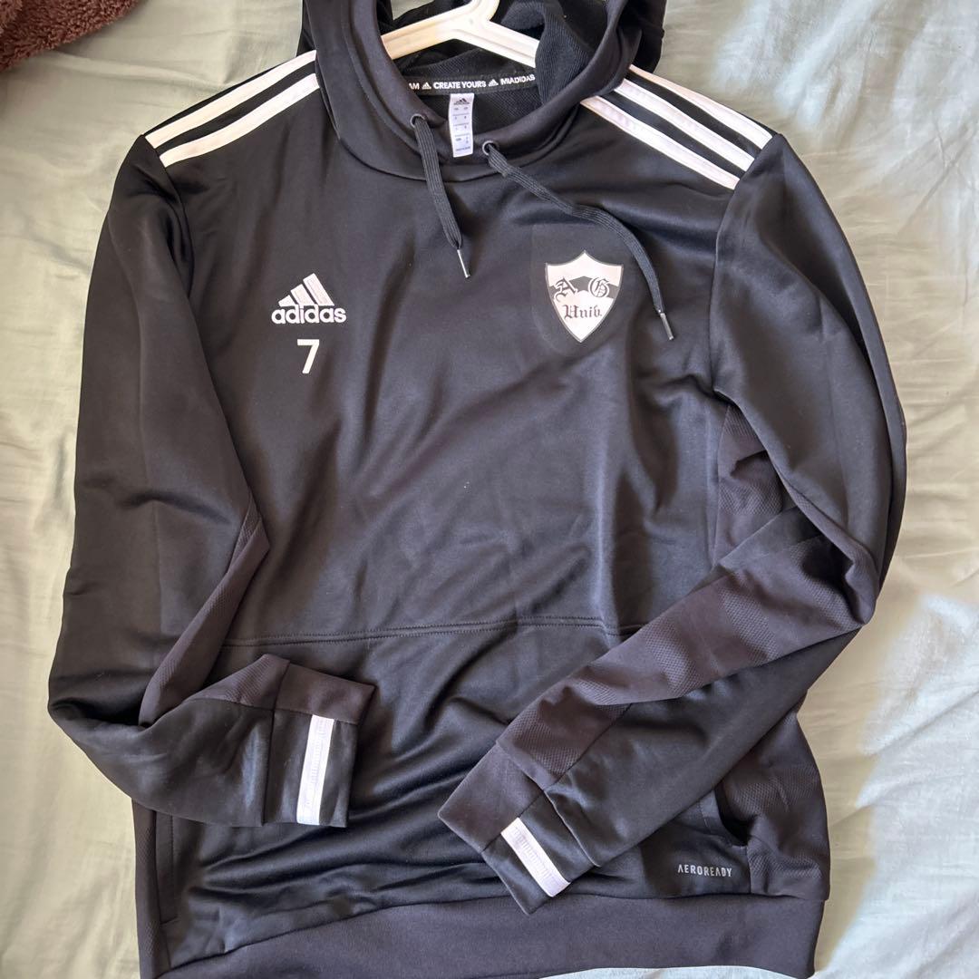 青山学院大学　サッカー　ホテル着