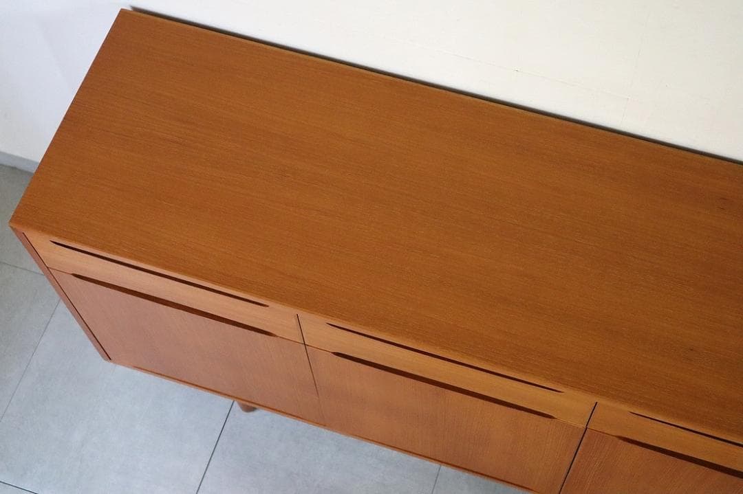 クロロス ワイド キャビネット サイドボード リビングボード チーク材 北欧