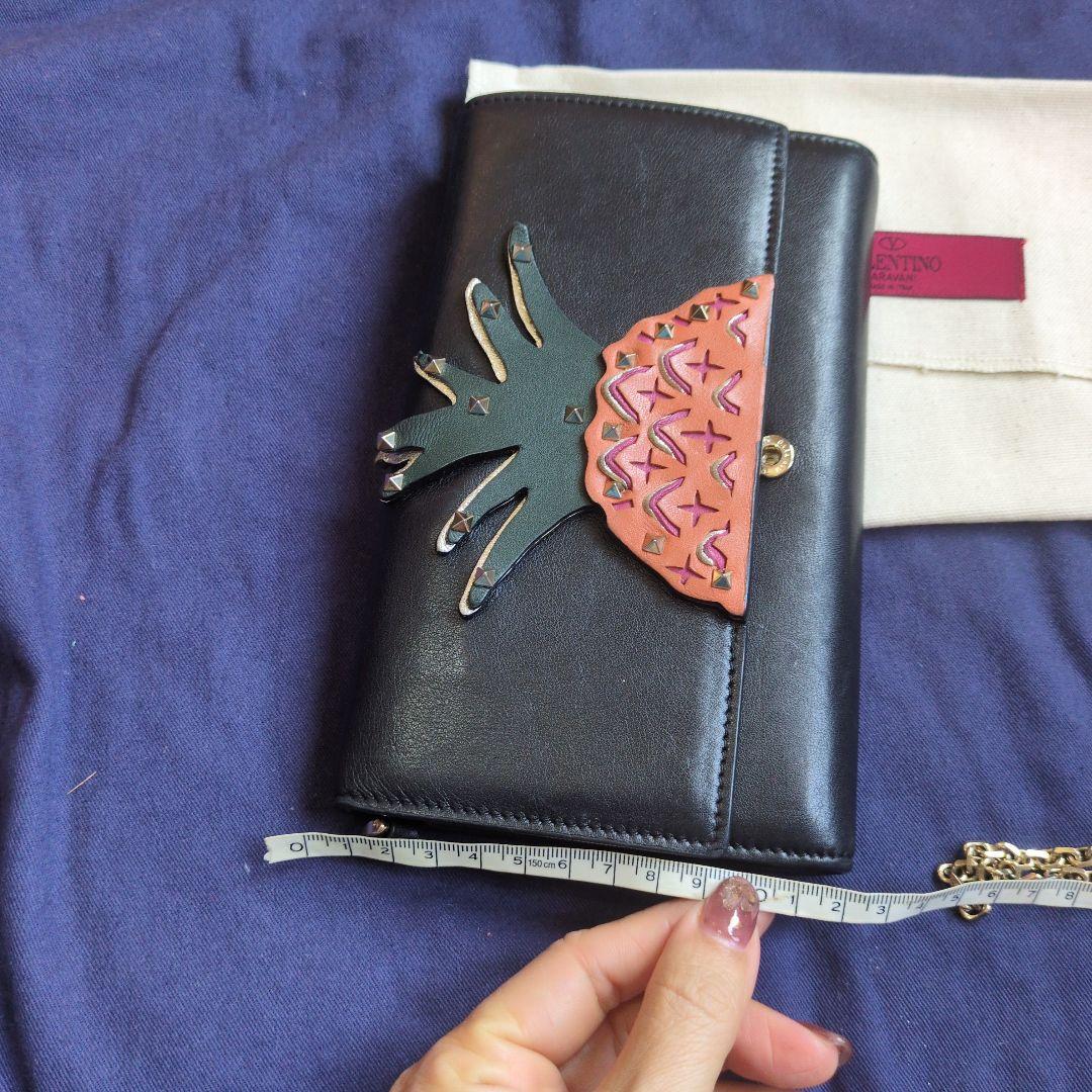 ヴァレンティノガラヴァーニ 長財布 パイナップル