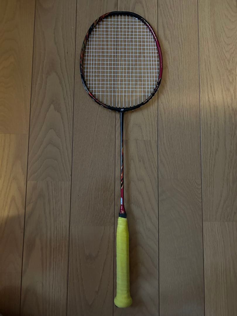バドミントンラケット　アストロクス99プロ