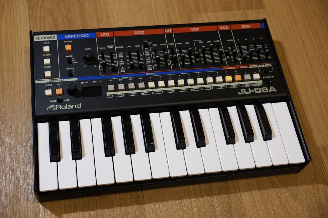 Roland Boutique JU-06A + K-25m（値下げ）