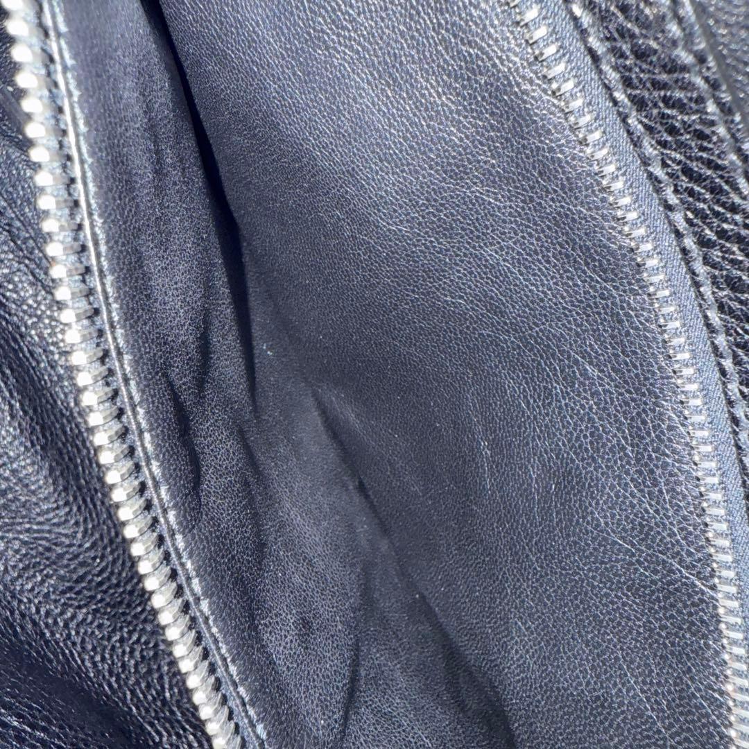 ハンドバッグ　PRADA レザーバッグ　グレー