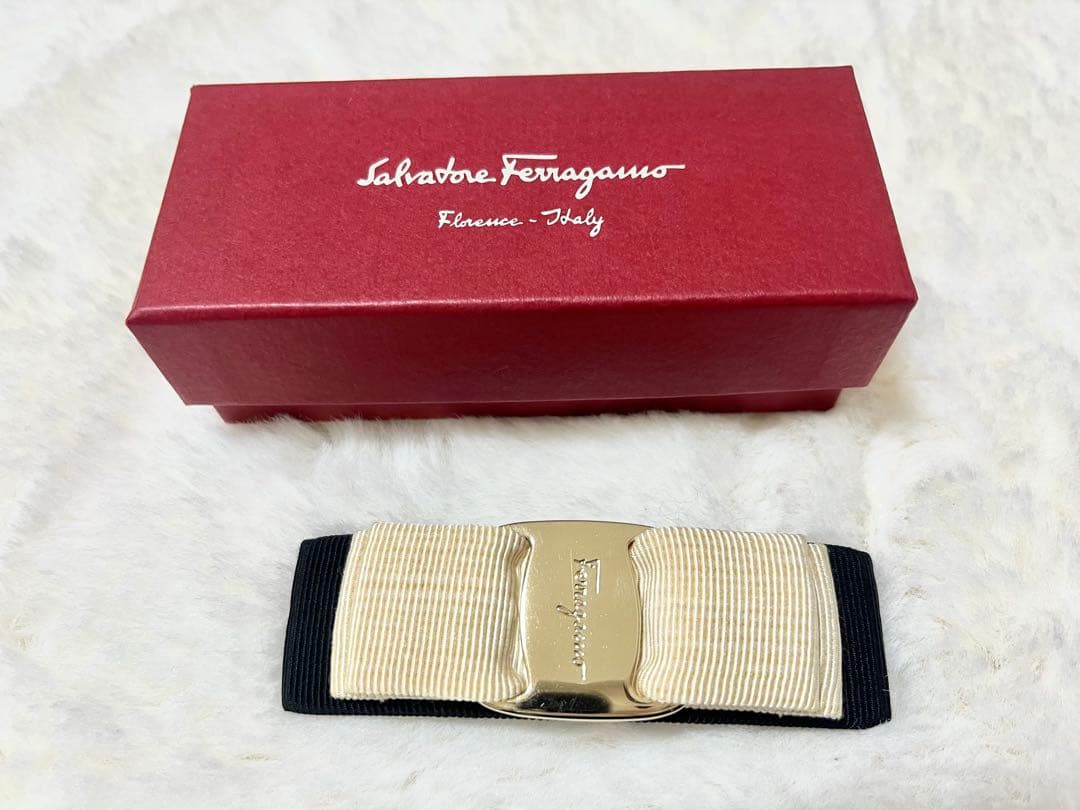 Salvatore Ferragamo バレッタ