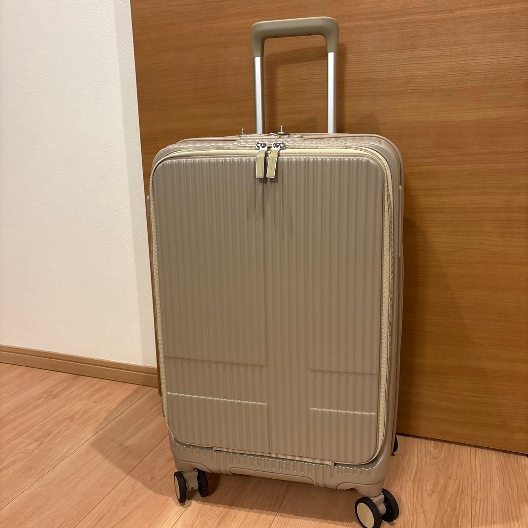 イノベーター　55L カフェラテ　スーツケース