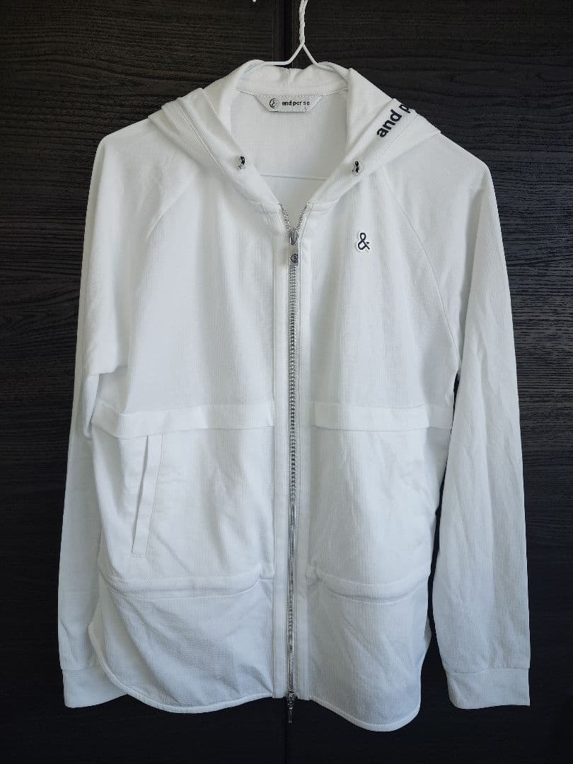 美品 and per se アンパスィ ゴルフ メンズL 白 フーディ パーカー