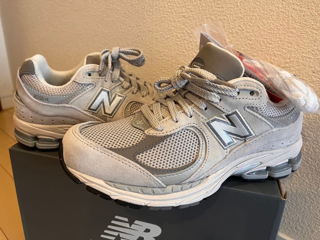 【新品未使用】ニューバランス ML2002R0 グレー 23.5cm