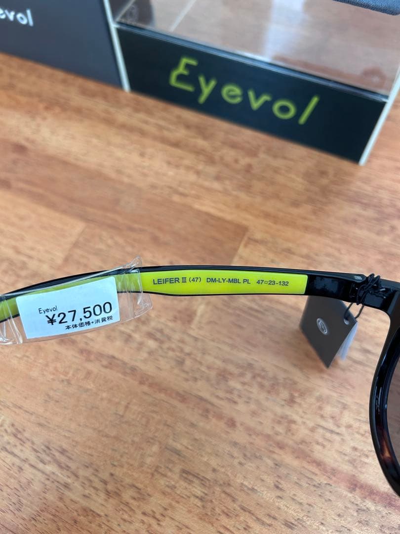 Eyevol 偏光レンズ　サングラス　LEIFER