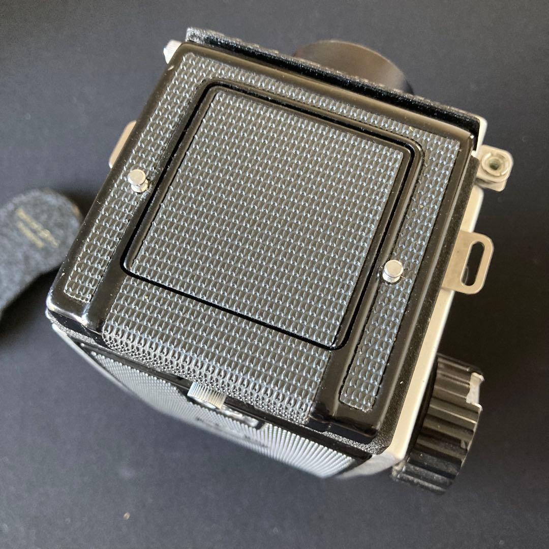 【美品】MAMIYA C220 80mm 3.7 マミヤ 二眼レフカメラ