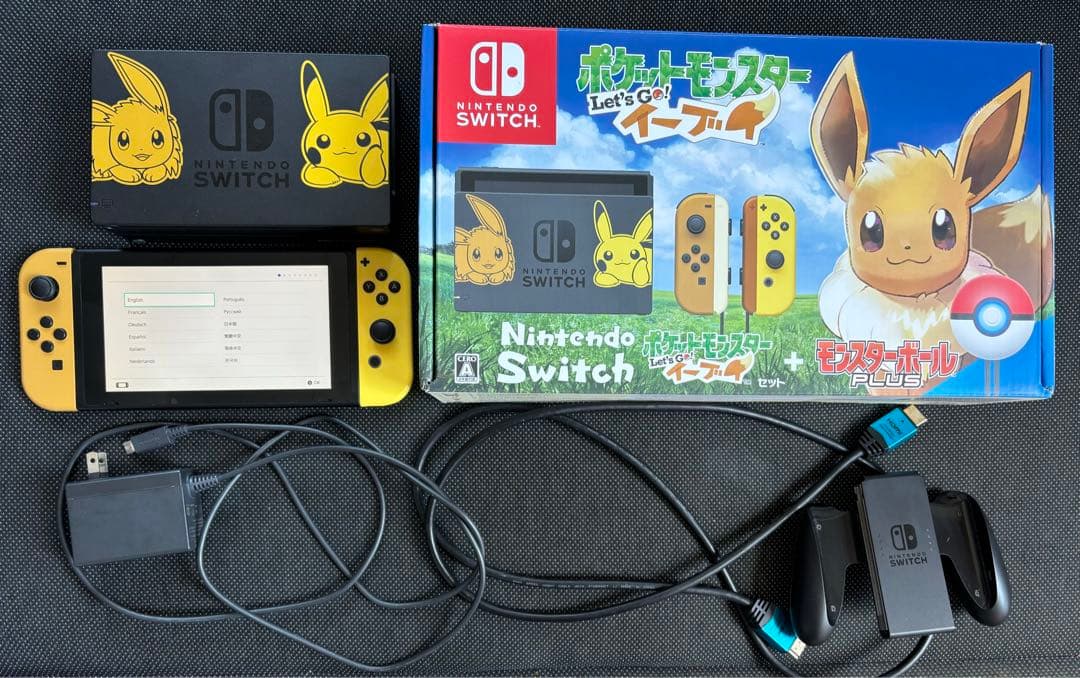 Nintendo Switch 本体 イーブイ ピカチュウ　スイッチ　ピカブイ