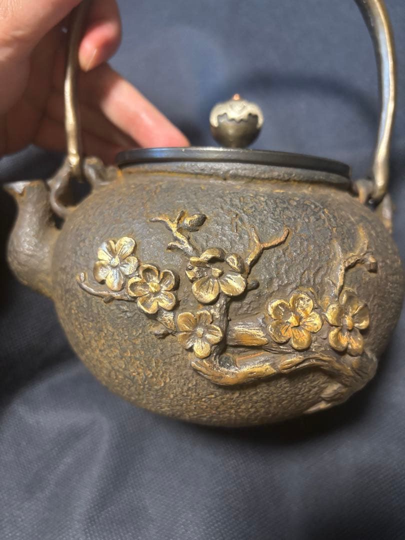 龍　茶道具 鉄瓶　亀文堂鉄壺　梅と竹の彫刻