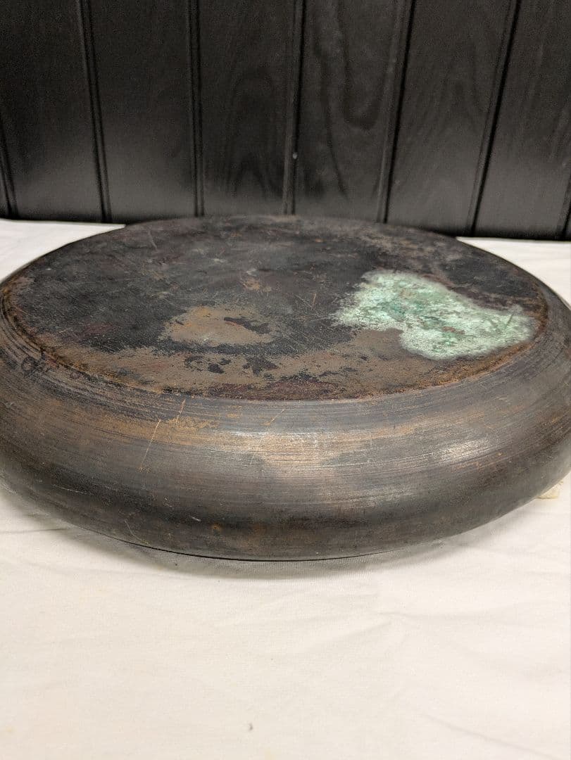 アンティーク　古い大きな銅製水盤　/　花活け 　古家具　徳利　ぐい呑